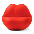 Kiss Seater
